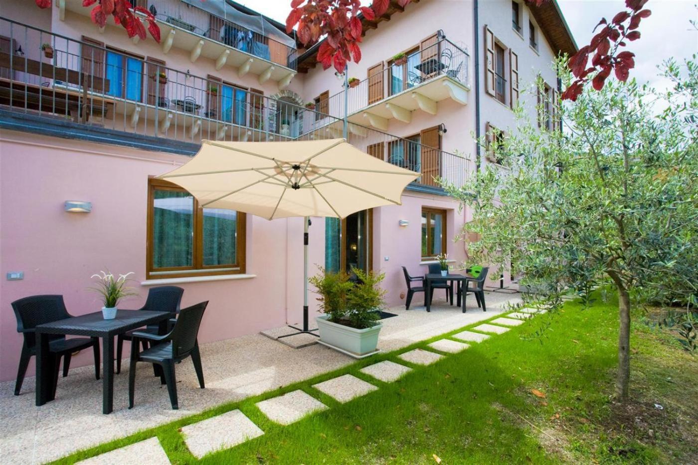 Residence Delle Rose Tremosine Exterior photo
